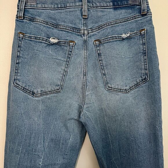 Abercrombie & Fitch Ultra High Rise Mom Jeans Distressed Size 28 - Picture 8 of 8